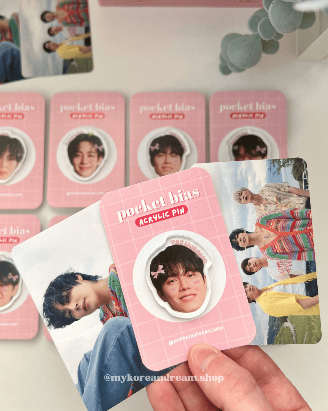 Pin Taegyeom The Rose à collectionner, style girly