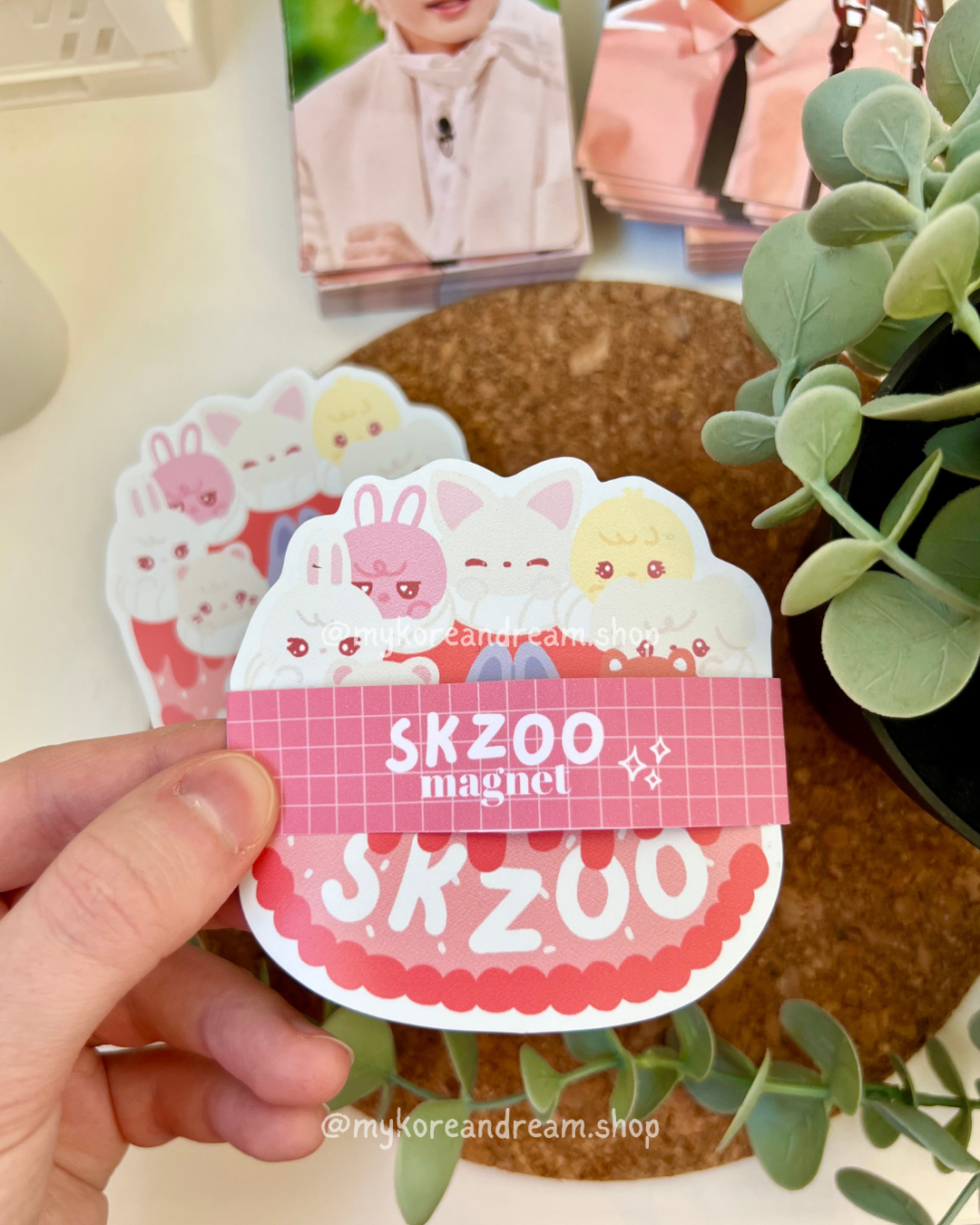 SKZOO cake magnet