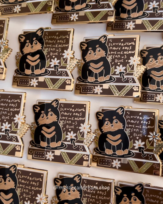 Layover (Yeontan) Pin