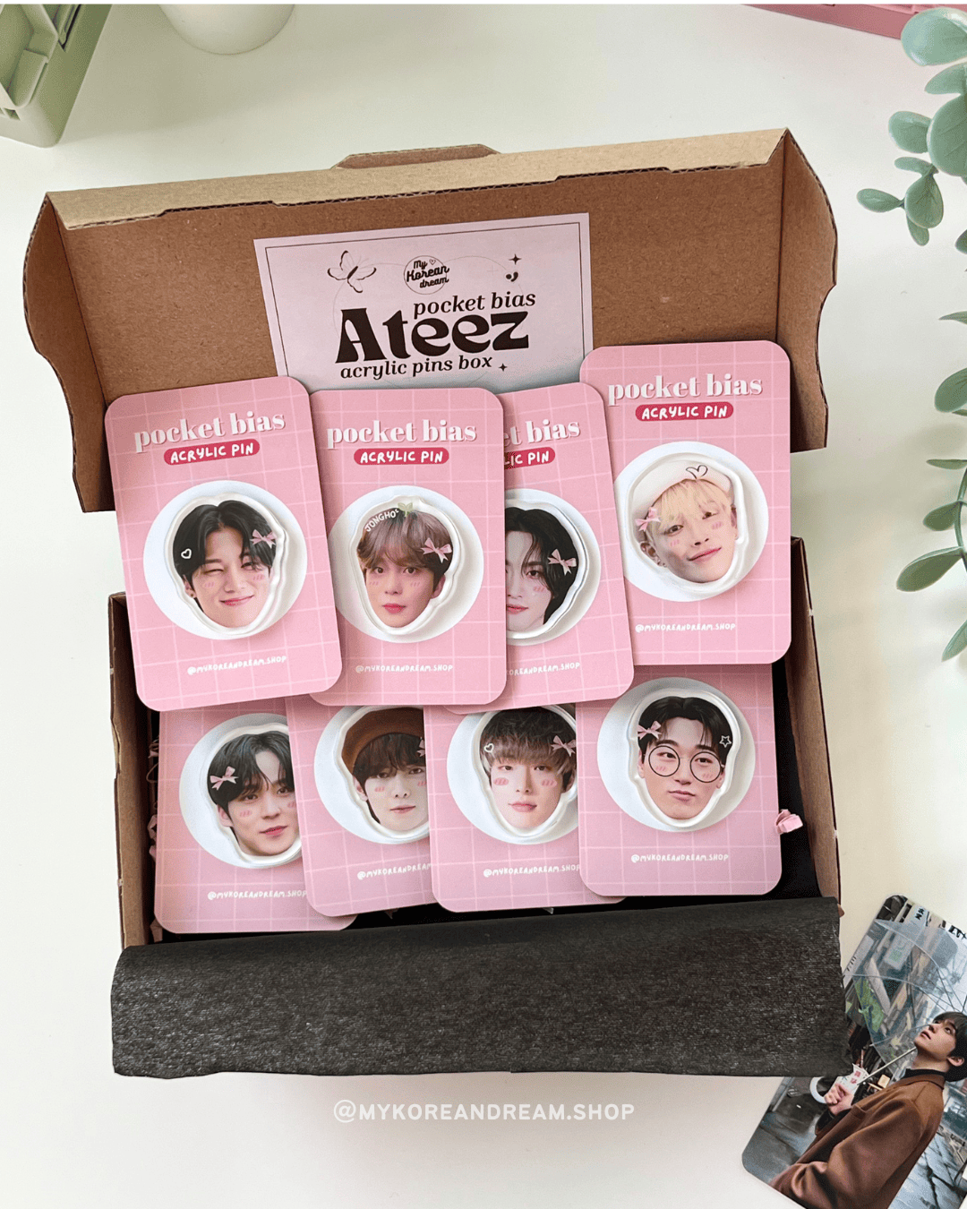 Pin’s fanmade Ateez format mini, cadeau K-pop
